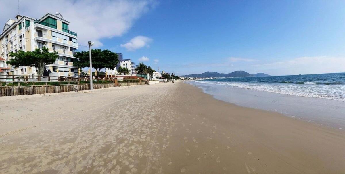 Apartamento Ingleses Villa Do Mar フロリアノポリス エクステリア 写真